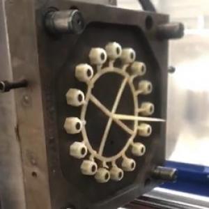 small cap plastic injection molding with 16 cavity